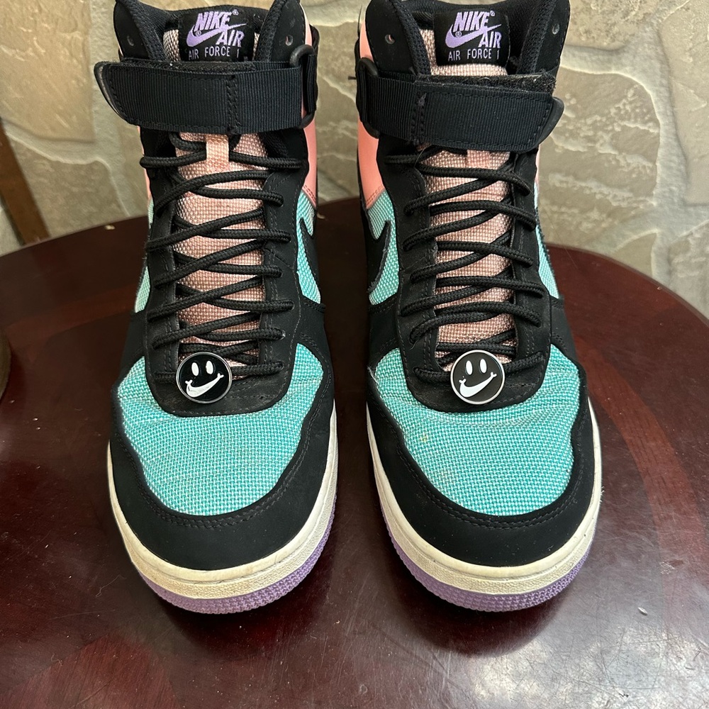 Nike Air Force 1 High 'Have A Nike Day' - Picture 2 of 10